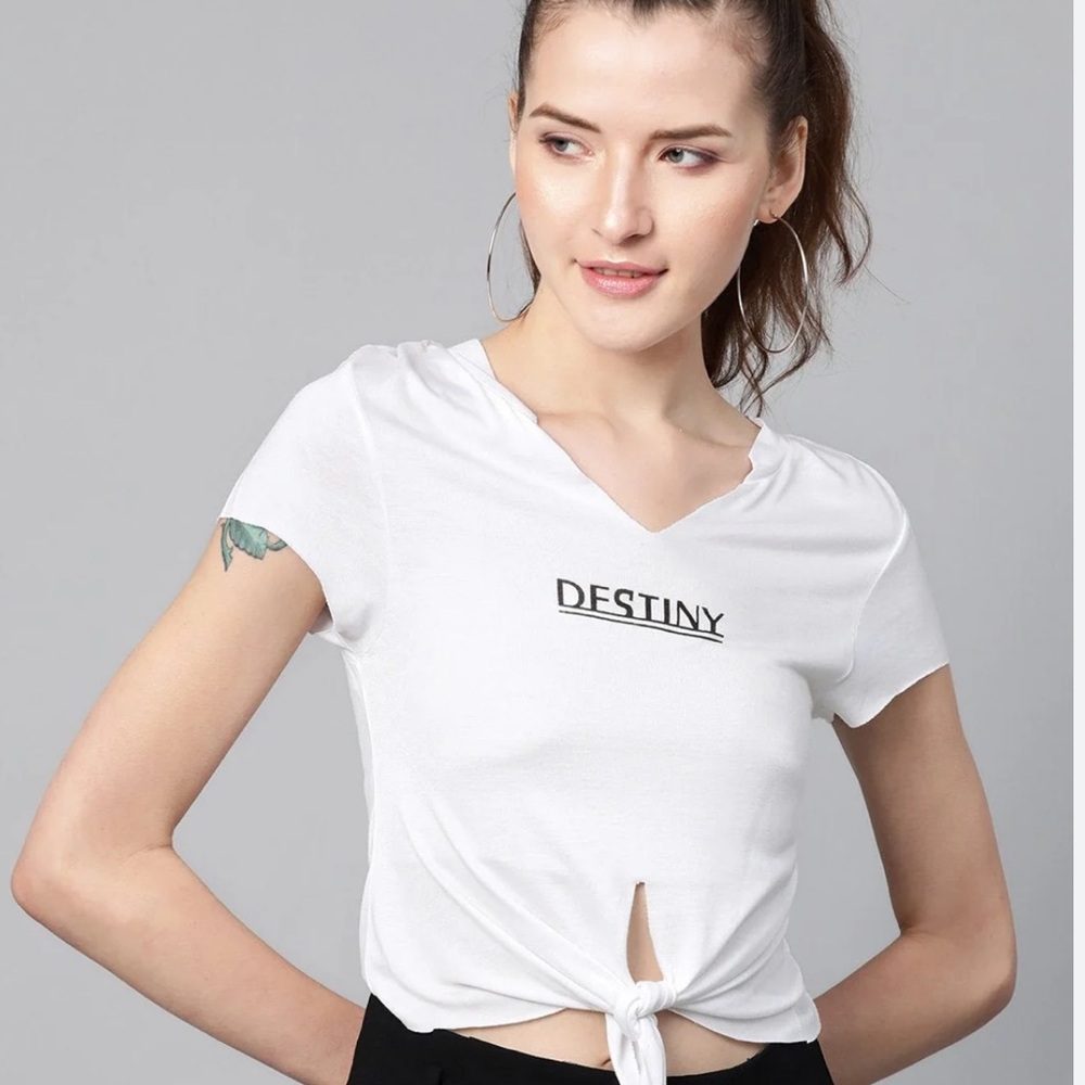SHEIN Destiny Graphic Cropped Tee